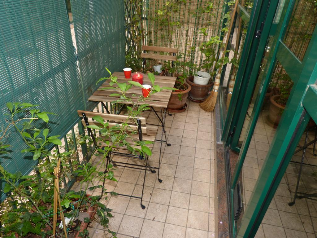 Residenza Piazza San Francesco Lägenhet Bologna Rum bild