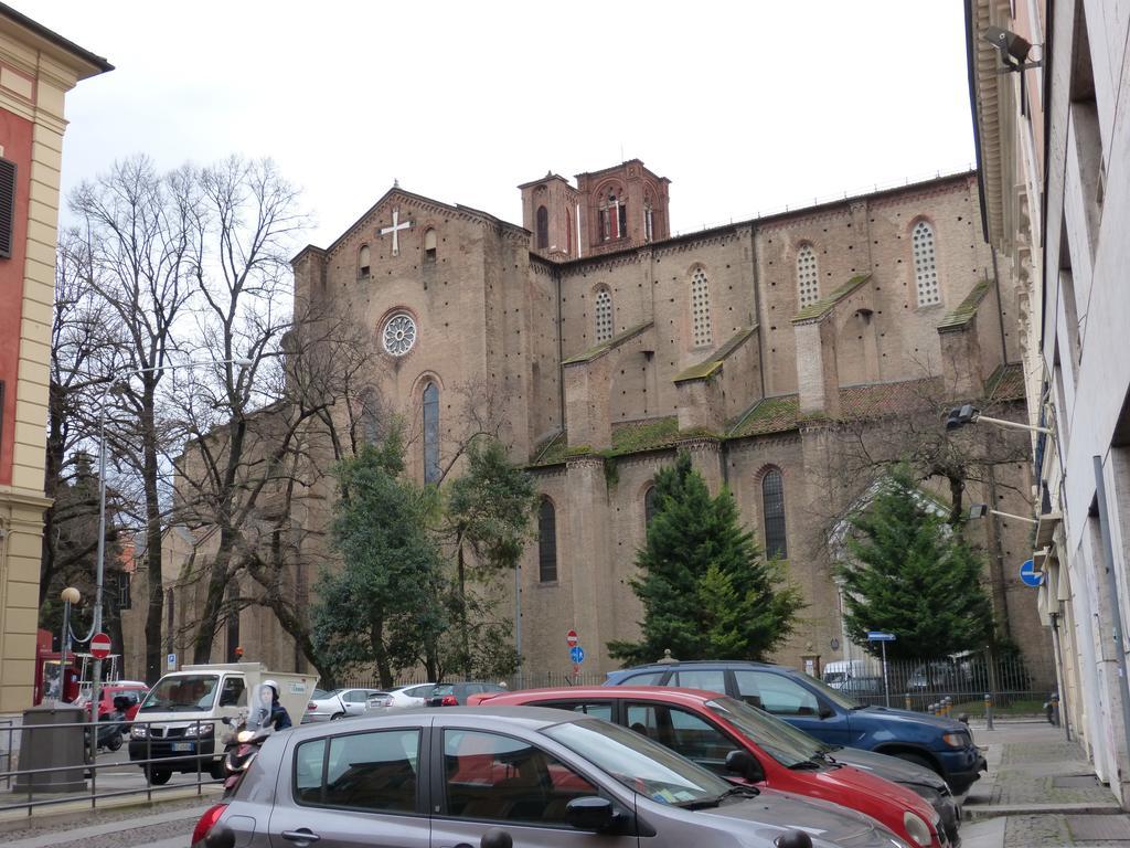 Residenza Piazza San Francesco Lägenhet Bologna Rum bild